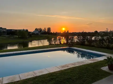 Casa en Venta en San Matias, USD 365.000