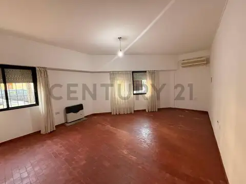 39 Esquina 10 , Piso 0