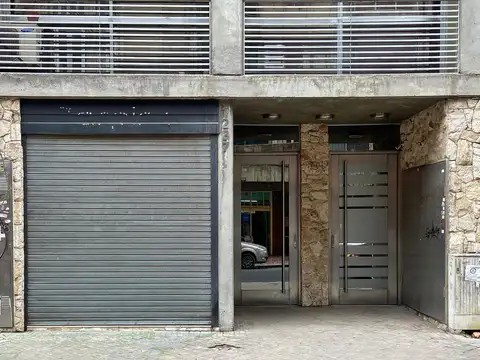 Oficina 5 ambientes con 1 baño