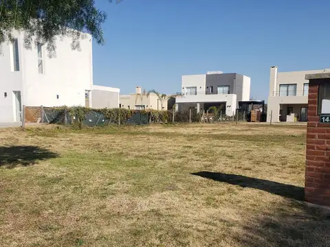 Terreno en Venta en Pilar Del Este, USD 40.000