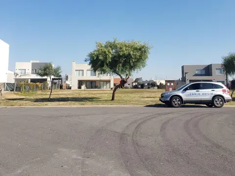 Av. Dr. Honorio Pueyrredón  al 5500