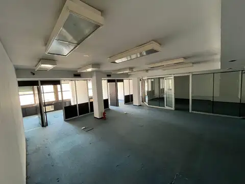 Oficina en Microcentro - 130 m2 - 1 cocheras.