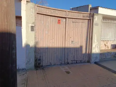 Depto Tipo Casa en Venta en Villa Elvira, USD 35.000