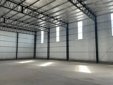 Venta galpon deposito en  Moreno Polo 24