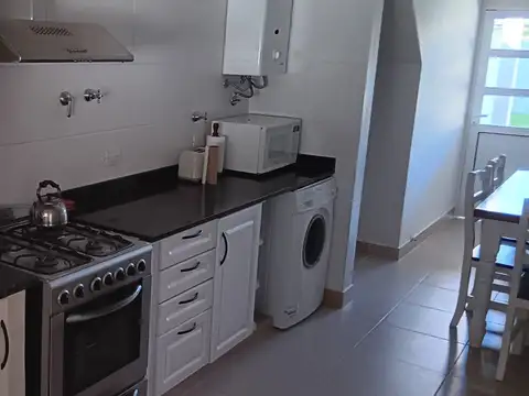 Avenida Mario Bravo 700