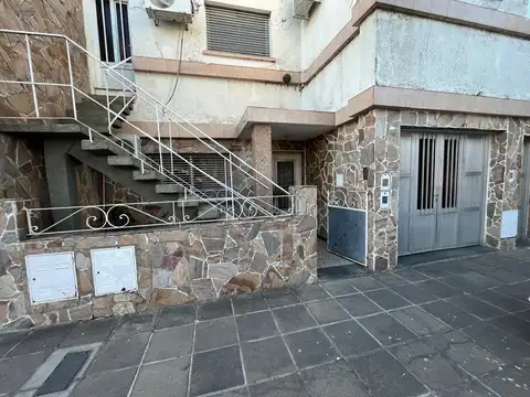 Agustín Delgado  al 1300