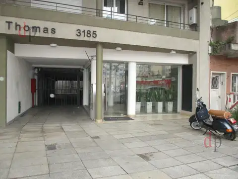 Alv. Thomas y Monroe (Villa Urquiza) - Monoambiente dividido/2amb chicos - Muy luminoso - APTO PROFE