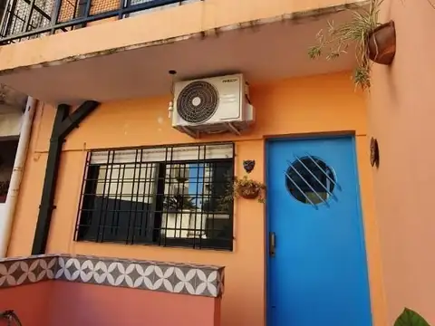 Triplex cuatro ambientes y consultorio