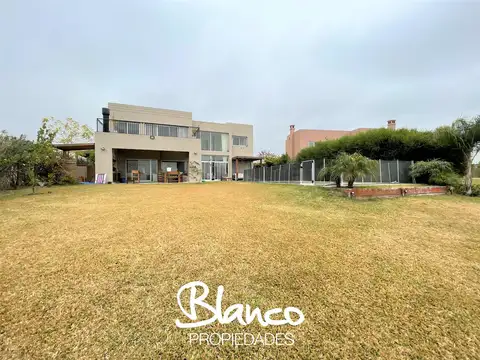 El Cantón - Puerto -