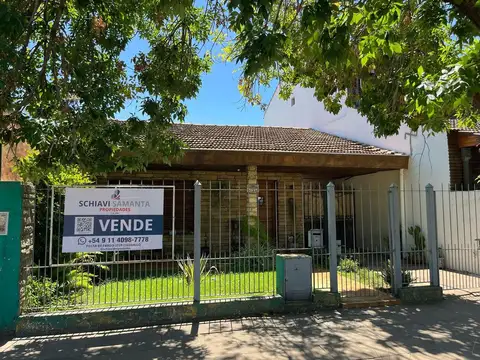 HERMOSA CASA EN VENTA A CUADRAS DE LA ESTACION DE MERLO