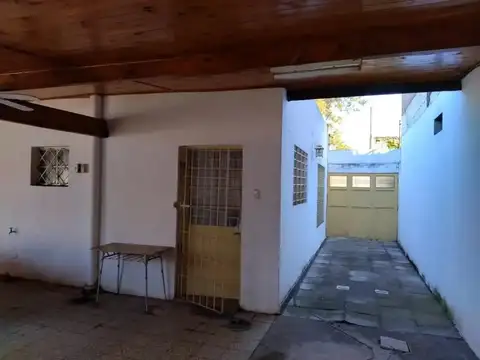 CASA EN LOTE PROPIO 3 AMBIENTES EN TABLADA