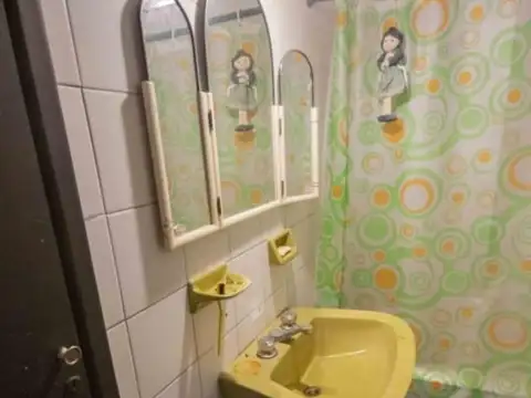 Casa en Venta en Villa Adelina, USD 210.000