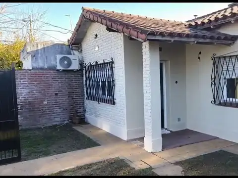 VENTA CASA 3 AMB CON PARQUE EN LOS POLVORINES