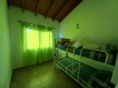 Venta Chalet de 4 amb al FRENTE en calle 69 E/ 1 Y 2 en Pleno Centro Mar Del Tuyu.