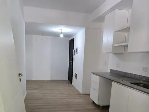 Departamento en Alquiler en Villa Pueyrredon, $ 700.000