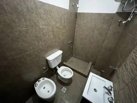 Departamento en Alquiler en Lanus Oeste, $ 420.000