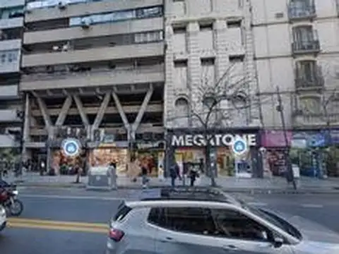 Av. Pueyrredón  al 400