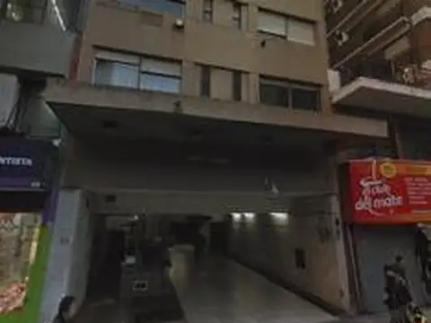 Cochera en Plaza Once