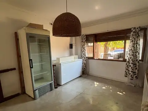 VENTA CASA 4 AMBIENTES COCHERA QUILMES APTO CRED