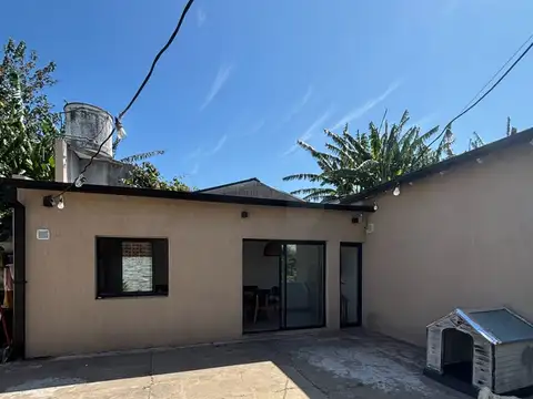Casa 4 ambientes con 1 baño