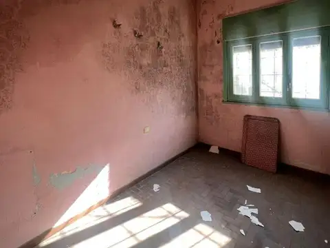 Casa céntrica en venta, Marcos Paz.