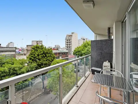 Departamento en venta con balcon en Caballito