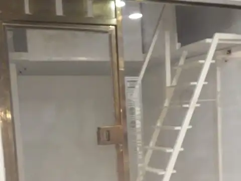 LOCAL A LA VENTA EN GALERÍA KINERET, ALMAGRO. 12 M2