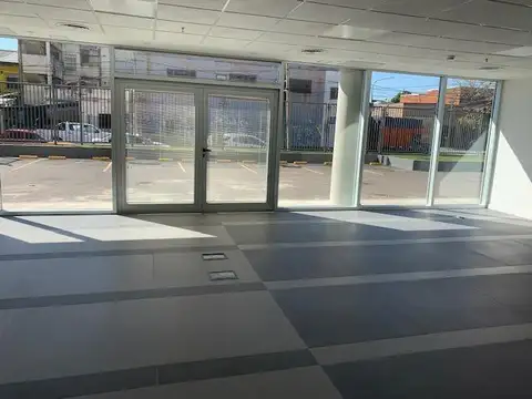 Oficina en Alquiler en Olivos, USD 57.200