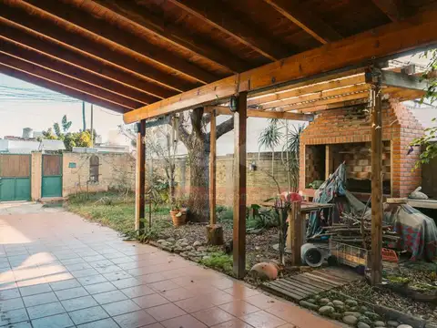 Casa en Venta en Banfield, USD 98.000