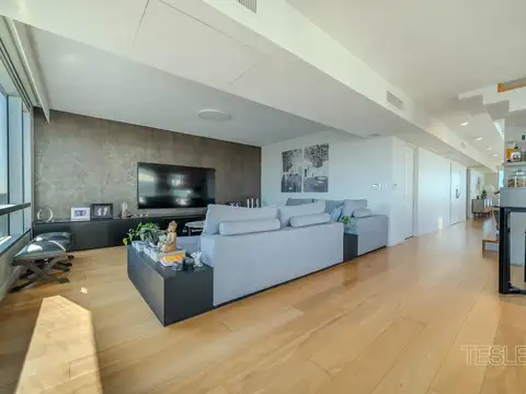 Departamento en Venta con 2 cocheras