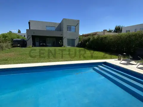 Santa Guadalupe , Piso 0