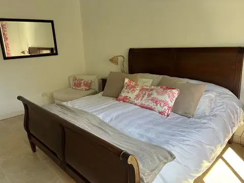 Casa en Alquiler Temporal con 1 cochera