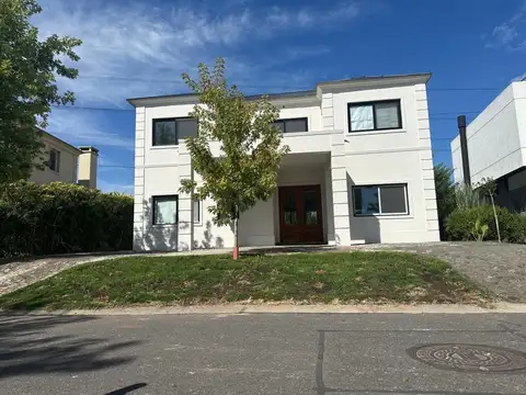 Casa en Alquiler en Otros barrios de Nordelta, USD 4.000