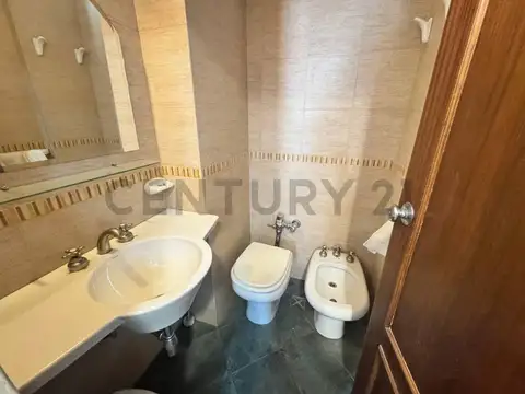 Suipacha 200, Piso 7