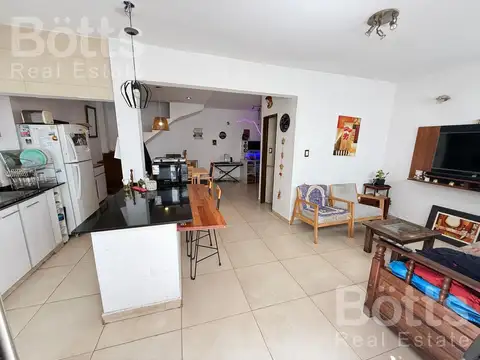 Depto Tipo Casa en Venta de 4 ambientes