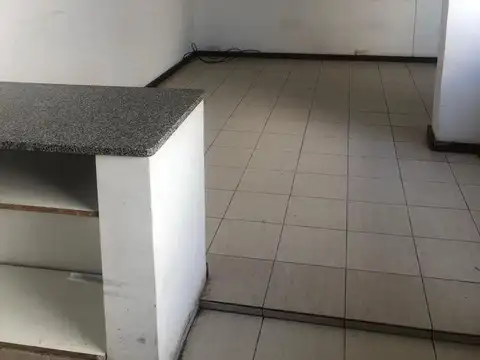 Depto Tipo Casa en Alquiler de 3 ambientes