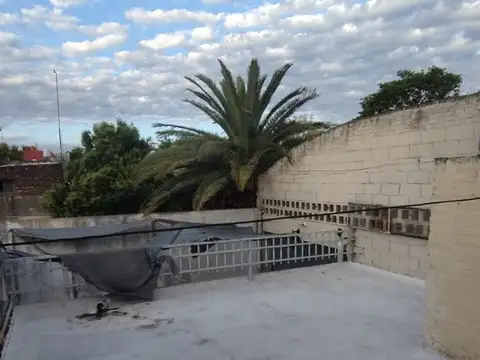 Doctor Pablo Julio Rodriguez 800, Piso PB