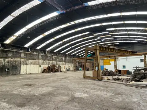 Galpon en Venta 64  mts Frente