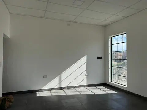 Local en Venta en General Roca, USD 27.000