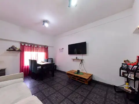 Luis José Chorroarín 900