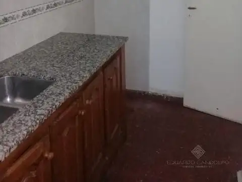 Depto Tipo Casa en Venta con 1 cocheras