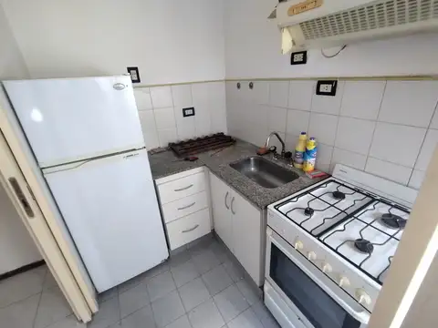 9 De Julio 100, Piso pb