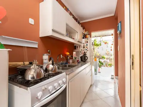 Casa 4 ambientes con 1 baño