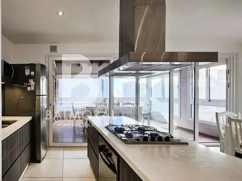 Departamento en Alquiler Temporal con 1 cocheras