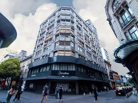 Se vende Piso de  Oficinas  en Córdoba y Sarmiento