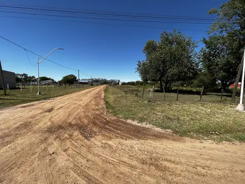 Vendo Terreno de 8.000 m2 en Villa Mantero, Entre Ríos.