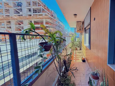 Departamento 4 ambientes con 3 baños