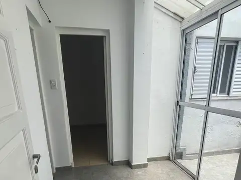 Depto Tipo Casa 3 ambientes con 1 baño