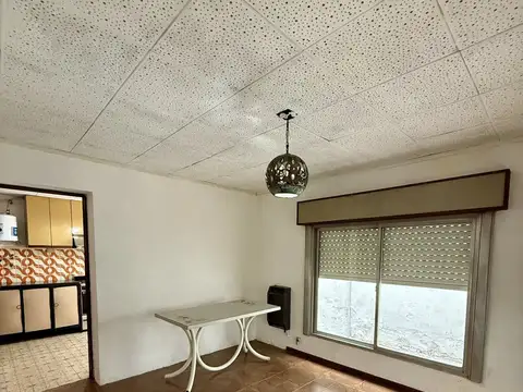 Depto Tipo Casa en Alquiler en Villa Dominico, $ 700.000