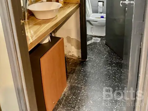 Local en Venta 50 años